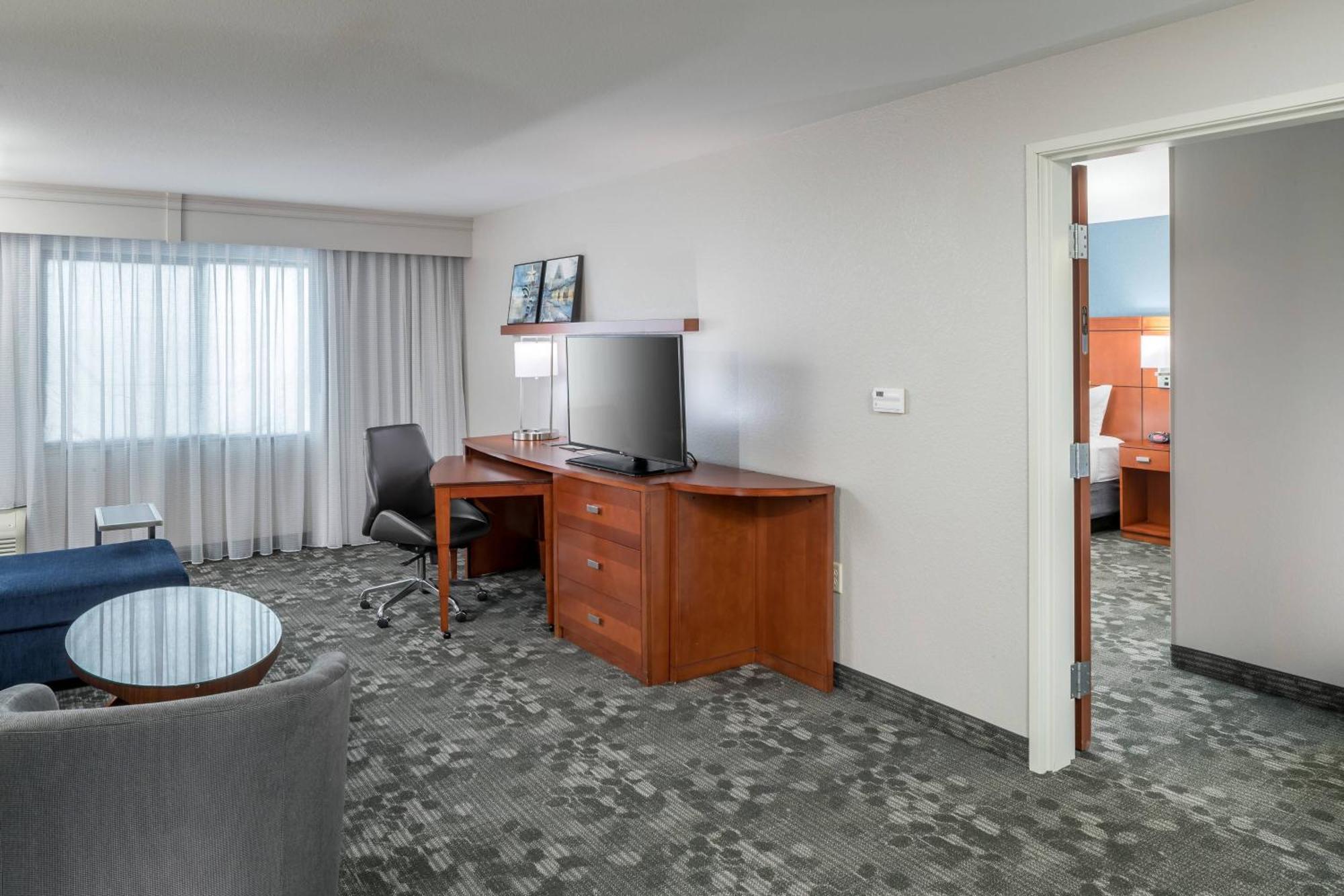 Courtyard By Marriott Austin Parmer Tech Ridge Екстер'єр фото